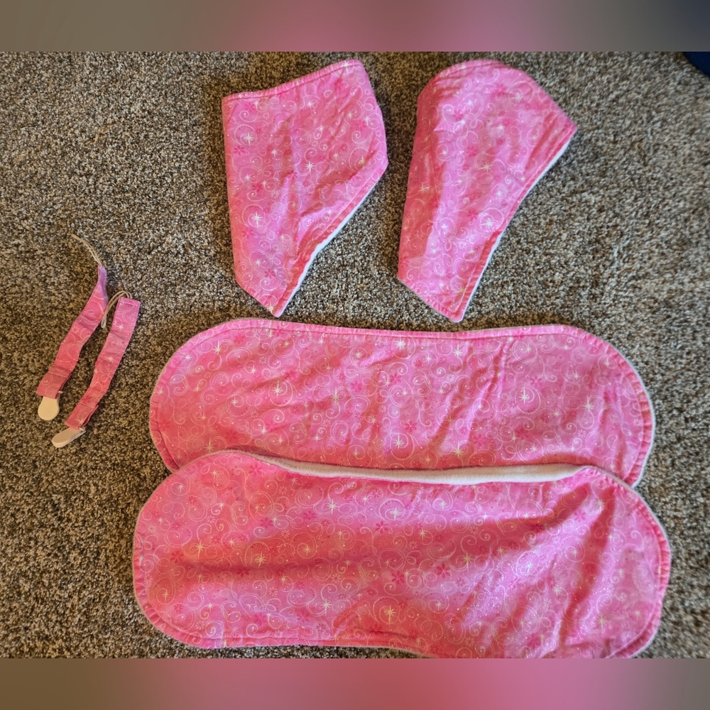 Set Of Matching Bibs, Burp Rags, Pacifier Clips, NWOT